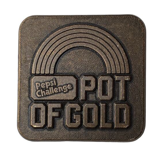 Vintage Pepsi Challenge Pot Of Gold Belt Buckle 2.25x2.25" - Picture 1 of 6